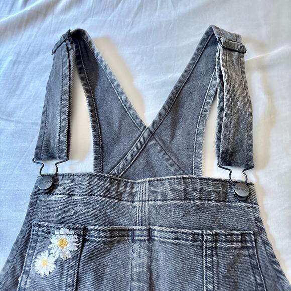 Free People Black Overalls Daisy Embroidered Shortalls XL NWT - Picture 7 of 13